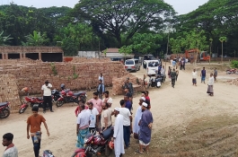 চুয়াডাঙ্গায় অবৈধ ২ ইটভাটা ভেঙে গুড়িয়ে দিয়েছে উপজেলা প্রশাসন